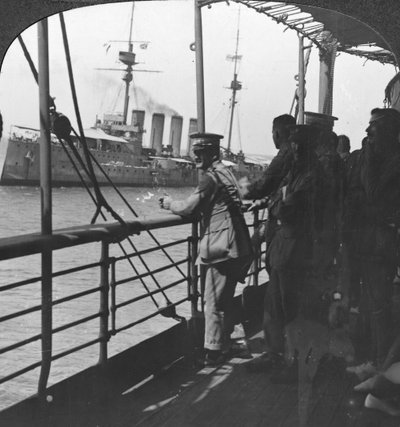 Britse troepen op een troepenschip, Eerste Wereldoorlog, ca. 1914 door Realistic Travels Publishers