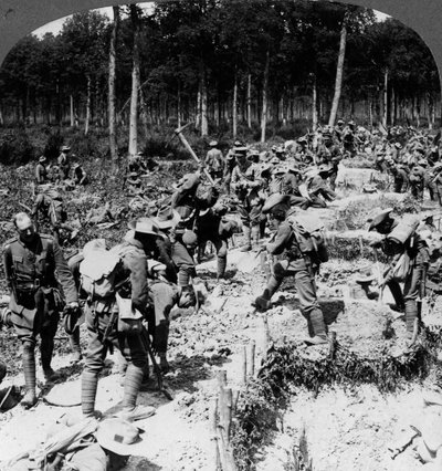 Soldaten graven loopgraven, Eerste Wereldoorlog door Realistic Travels Publishers