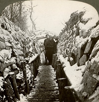 Winter in de Belgische loopgraven bij Nieupoort, België 20e eeuw door Realistic Travels Publishers