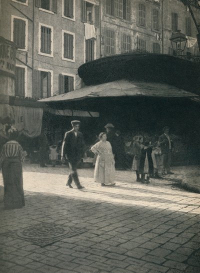 Zon en schaduw, Marseille, c1927, 1927 door Reginald Belfield