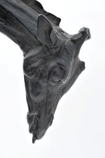 Grote Giraffe met Gebogen Hoofd, gemodelleerd 1909-10, gegoten voor 1913 door Rembrandt Bugatti