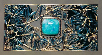 Adelaar tussen de dennen, gouden, opaal en geëmailleerde hanger door Rene Jules Lalique