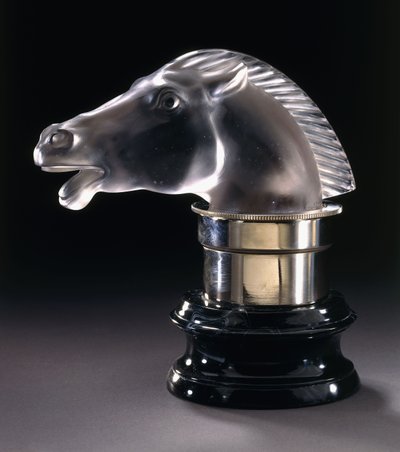 Epsom, ca. 1928 door Rene Jules Lalique