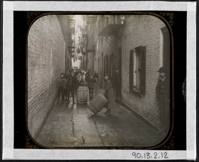 Gotham Court, 38 Cherry Street, c.1890 door Richard Hoe Lawrence