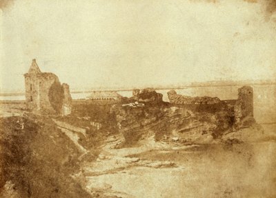 Afdruk van St. Andrews Kasteel in Fife, Schotland. Van J. Paul Getty Museum door Robert Adamson