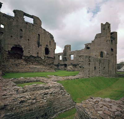 Middleham Castle, 12e eeuw door Robert Fitzrandolph