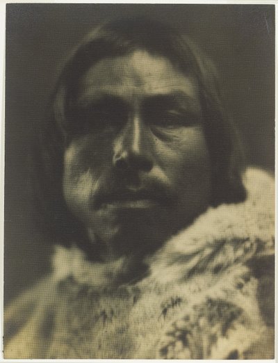 Tookoo (Het Hert). Hoofd van de Sikoslingmint Eskimo