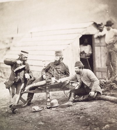 Ontberingen in het kamp (Kolonel Lowe en Kapiteins Brown en George), 1855 door Roger Fenton