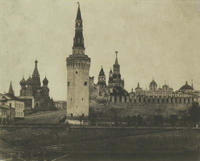 Zuidelijke Voorkant van het Kremlin vanaf de Oude Brug, 1852 door Roger Fenton