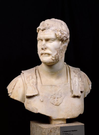 Buste van keizer Hadrianus (76-138) gevonden op Kreta (marmer) door Roman