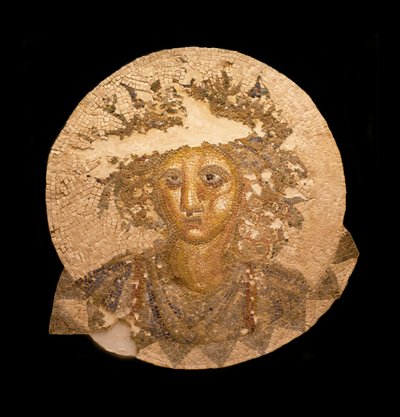 Centraal deel van een mozaïek met de voorstelling van Bacchus. Romeinse oudheid gevonden in Puerto Real, nabij Cadiz (Spanje), 2e eeuw v.Chr. Museum van Cadiz (Spanje) door Roman
