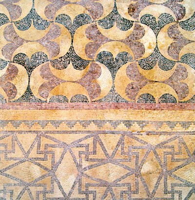 Detail van geometrisch tegelwerk, Huis van Theseus, Paphos, Cyprus mozaïek door Roman