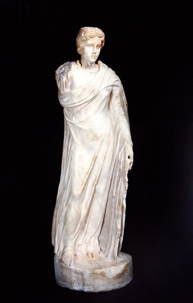Kanephoros door Roman
