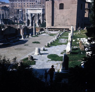 Locatie van de Basilica Aemilia in het Forum Romanum, voor het eerst gebouwd in 179 v.Chr. en vele malen gerestaureerd dankzij de familie Emilia. Rome door Roman