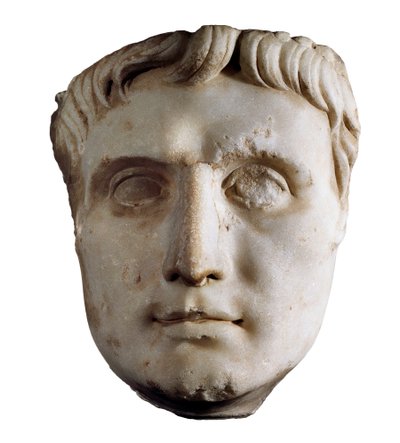 Masker van keizer Augustus (Caius Julius Caesar Octavianus Augustus), 63 v.Chr. - 14 n.Chr. (marmeren sculptuur) door Roman