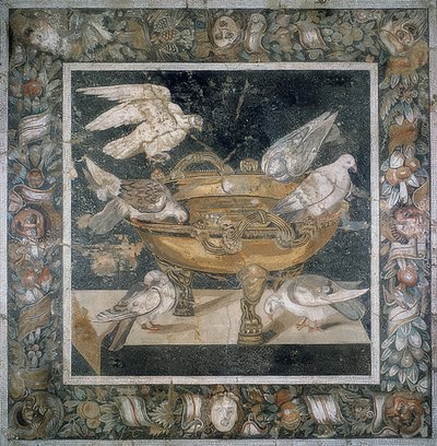Mozaïek uit Pompeii met een groep duiven op de rand van een labrum door Roman