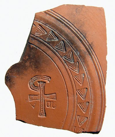 Aardewerkscherf met een combinatie van letters die een afkorting vormen voor de naam van Jezus Christus, Noord-Afrika, ca. 4e eeuw n.Chr. door Roman