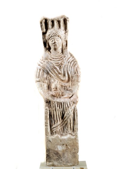 Representatie van de godheid Cybele zittend op een troon door Roman