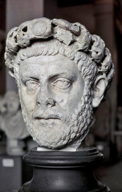Romeinse kunst: buste van Diocletianus, Romeins keizer van 284 tot 305. Marmeren sculptuur. Istanboel, Archeologisch Museum door Roman