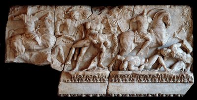 Romeinse kunst: fragment van marmeren sarcofaag met een gevechtsscène tussen Galliërs en Romeinen, 20 n.Chr. Dim. 87x173 cm Mantua, Palazzo Ducale, Coll door Roman