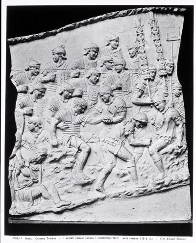 Romeinse Soldaten die de Gewonden Behandelen, een afgietsel van Trajanus