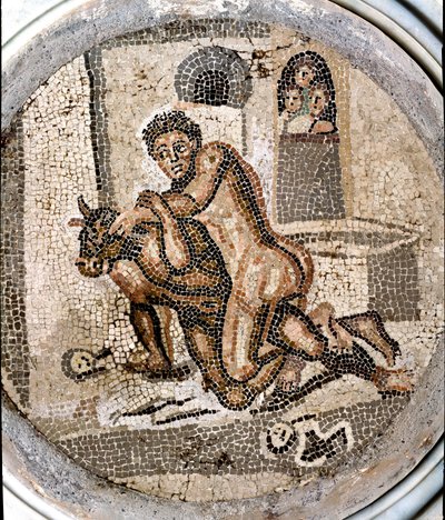 Romeinse kunst: Theseus vecht tegen de Minotaurus. Mozaïek van de vindplaats van Pompeii. 1e tot 3e eeuw n.Chr. Napels, Nationaal Archeologisch Museum door Roman