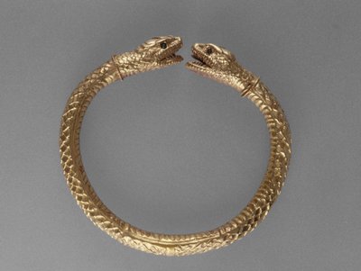 Slangenarmband, AD 1-100 (goud met groene glazen ogen) door Roman