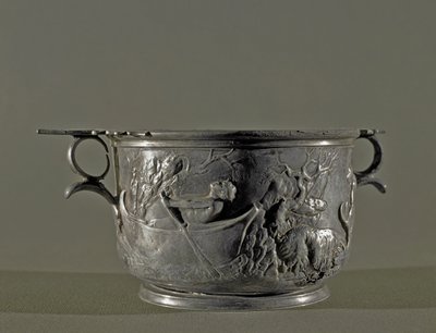 Zilveren skyphos, 2e eeuw v.Chr. door Roman