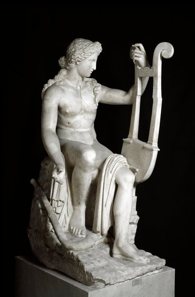 De Apollo Lyricine of Apollo met een lier Romeinse marmeren sculptuur naar het Griekse origineel. 3e eeuw v.Chr. Rome, Museo Nazionale Romano (Palazzo Massimo alle Terme) door Roman