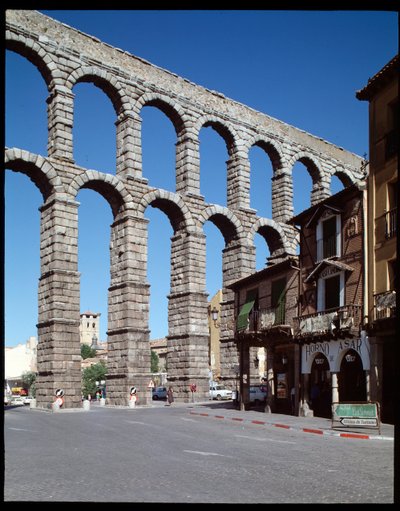 Uitzicht op het aquaduct door Roman