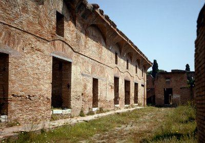Zicht op de weg van de balkons door Roman