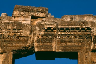 Tempel van Bacchus, detail van de deur latei, Hoge Keizerlijke Periode 27 v.Chr.-395 n.Chr. door Roman Imperial Period