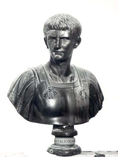 Borstbeeld van keizer Caligula door Roman Roman