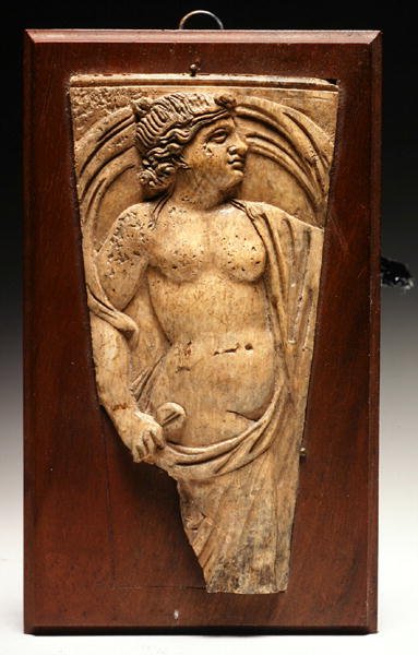 Fragment van reliëfapplicatie, 2e-3e eeuw na Christus door Roman Roman