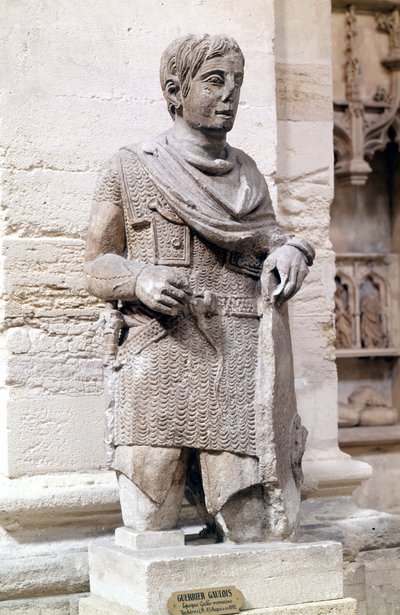 Gallische krijger onder het Romeinse Rijk (gekleed in Romeinse stijl), Lapidaire Museum, Avignon. door Roman Roman