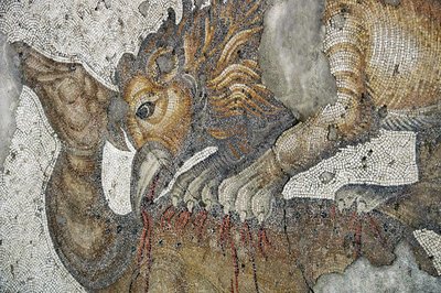 Mozaïek dat een Leeuw Griffioen toont die een hert aanvalt, Arasta Bazaar, Sultan Ahmet Moskee, Istanbul door Roman Roman