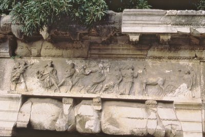 De Schaking van de Sabijnse Maagden, van een fries van de Basilica Aemilia door Roman Roman