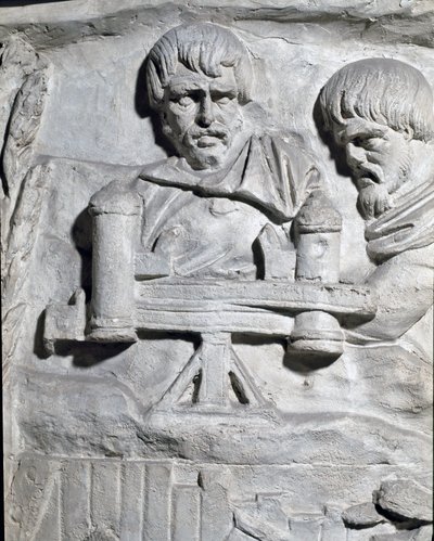 Romeinse kunst: Romeinse soldaten bij een katapult gebruikt tijdens de eerste oorlog in Dacië. Mal van 1862 die de bas-reliëfs van de zuil van Trajanus reproduceert in Rome gebouwd tijdens het bewind van keizer Trajanus (53-117) door Roman Roman