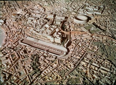 Romeinse kunst: model dat de stad Rome onder de oudheid afbeeldt. In het midden het Circus Maximus of Grote Circus gereserveerd voor wagenrennen. Rome, Museo della Civilta romana - Romeinse kunst. Circus Maximus en Etruskische muren. Detail van het reconst door Roman Roman