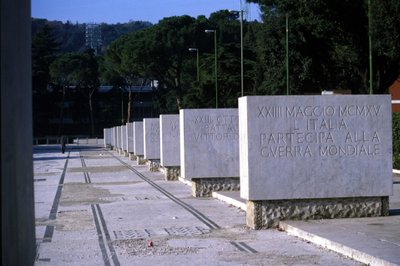 Rome, Foro italico. De laan van glorie. Elke steen draagt een inscriptie die een overwinning herinnert door Roman Roman