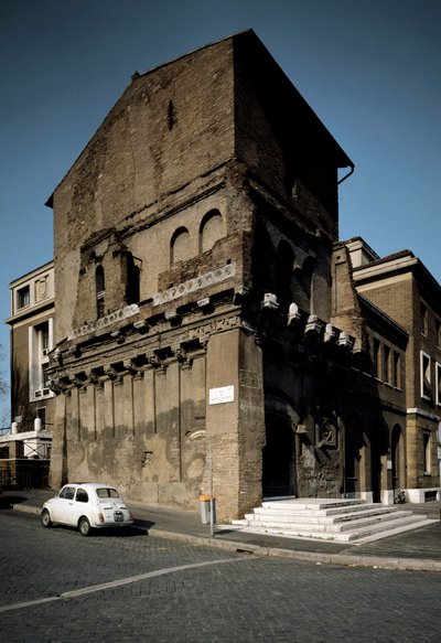 Uitzicht op Villa Crescenzi door Romanesque