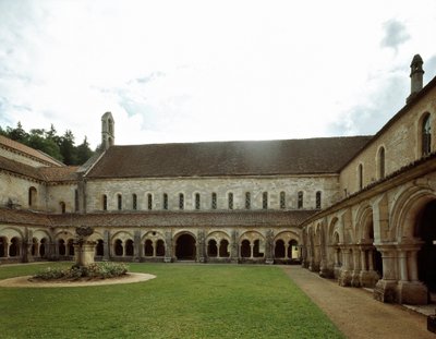 Zicht op het klooster van de cisterciënzer abdij gesticht in de 12e eeuw door Romanesque