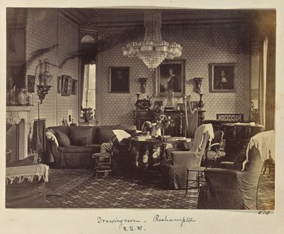 Drawingroom - Roehampton. door Ronald Ruthven Leslie Melville