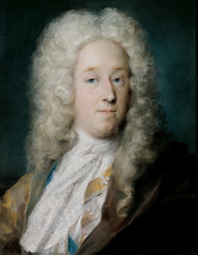 Een heer in een goudgepatroneerde jas en violet-bruine cape door Rosalba Carriera