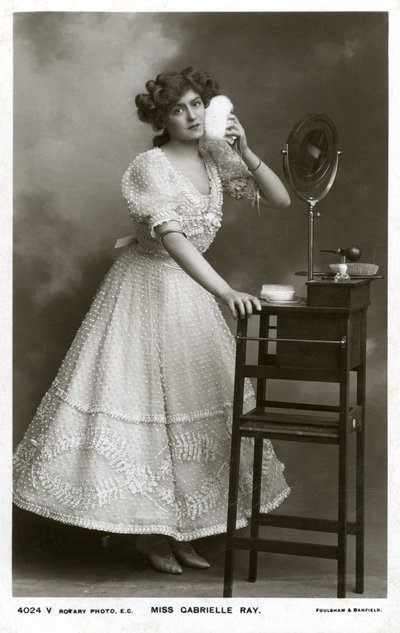 Gabrielle Ray, Engelse actrice, danseres en zangeres, c1906 door Rotary Photo