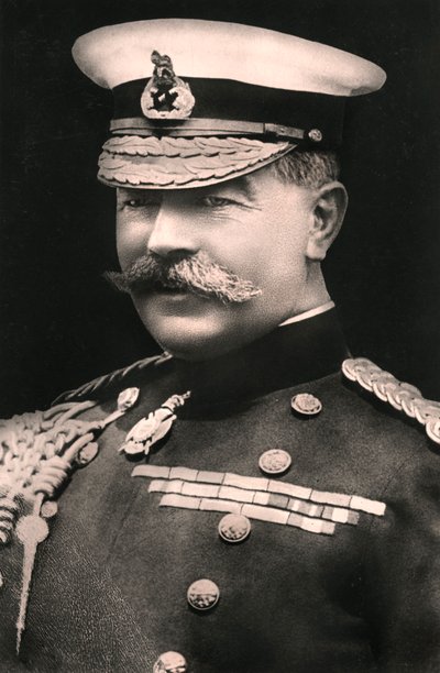 Veldmaarschalk Graaf Kitchener 1850-1916, begin 20e eeuw door Russell and Sons