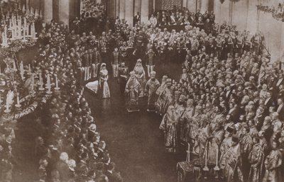 Kroning van Tsaar Nicolaas II en Tsarina Alexandra van Rusland, Uspensky-kathedraal, Moskou door Russian Photographer