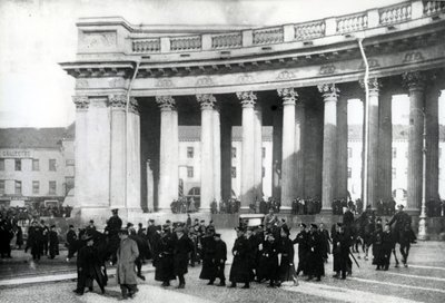Studentendemonstratie, St. Petersburg, 1905 door Russian Photographer