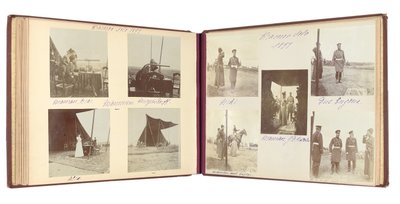 De Russische Keizerlijke Familie, pagina uit een fotoalbum, ca. 1897-99 door Russian Photographer