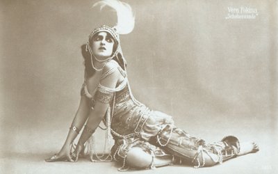 Vera Fokina in Scheherazade door Russian Photographer